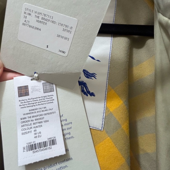 NEW WITH TAGS Burberry Beige Trench Coat with Yellow Lining US 38 - Picture 9 of 14